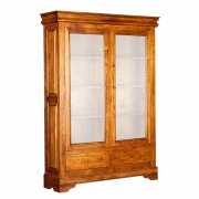 Шкаф с витриной "Луи Филипп" МО 28.02