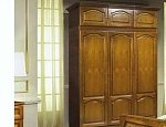 Шкаф для платья и белья 