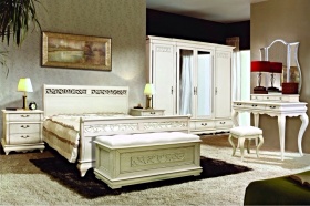 Туалетный столик "Оскар" белая эмаль с темной патиной Туалетный столик "Оскар" белая эмаль с темной патиной