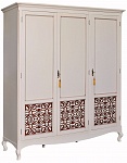 Шкаф трехдверный  Шкаф трехдверный